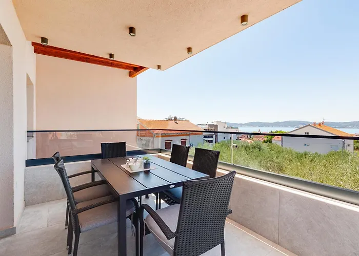 Apartman Sea Bay View - Avec Piscine Et Magnifique Vue Sur Sveti Filip i Jakov