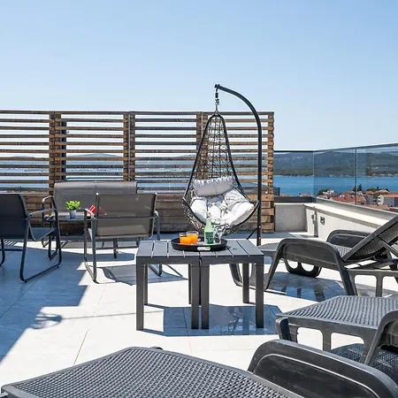 Sea Bay View - Avec Piscine Et Magnifique Vue Sur Sveti Filip i Jakov