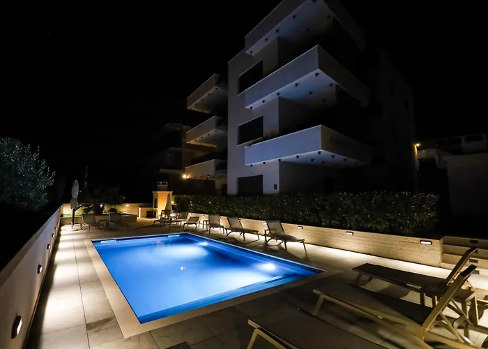 Apartament Sea Bay View - Avec Piscine Et Magnifique Vue Sur