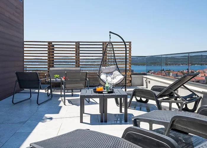 Sea Bay View - Avec Piscine Et Magnifique Vue Sur Sveti Filip i Jakov